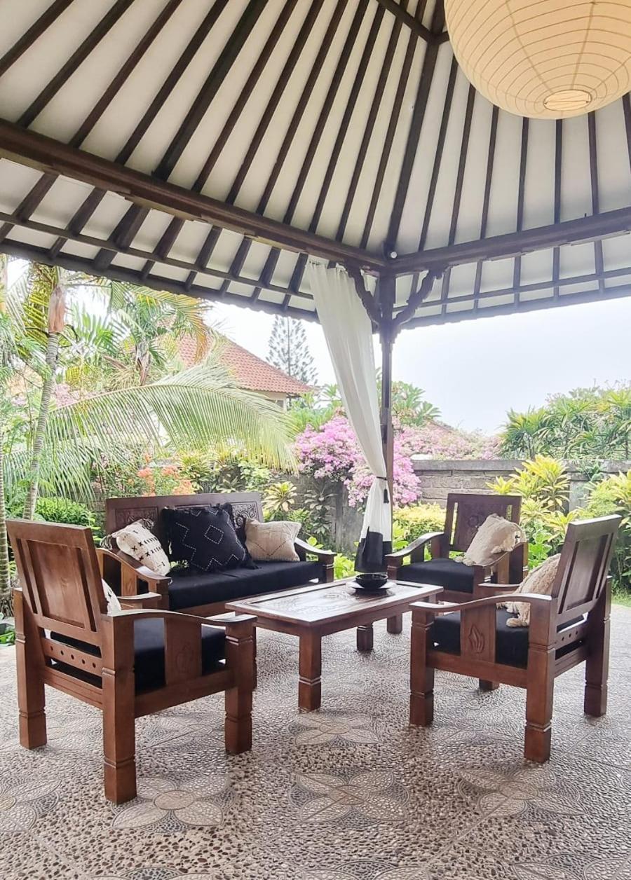 Mumbul Villas ヌサドゥア エクステリア 写真